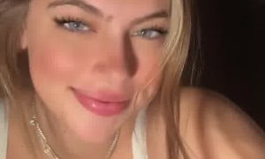 Alanna Nikole!! Hot sexy in bed