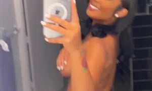 ohsoyoujade - Show Big Ass on Mirror [  ]