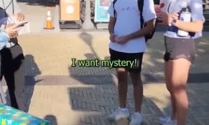 Alana cho Video Show Body Hot Outdoor
