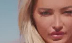 Lindsey Pelas "I can't get out of this Body"