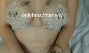 marleny [ Show Nipple ] - Video New