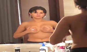 Selena Gomez Videos  Nude On Mirror