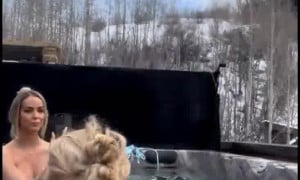 Lexi Goldberg   - Naked Show Booty In Pool  Hot Video Trending