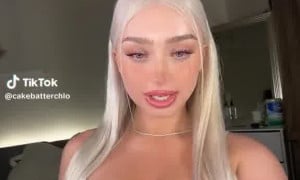 Cakebatterchlo Hot video nude show Big boobs