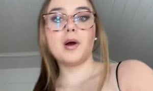 Amanda Syrjala - Sexy with erotic body