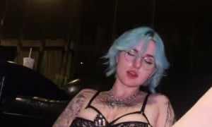 Lyra Crow Vibrator Masturbation