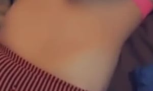 gali_gool tease big tits on bed