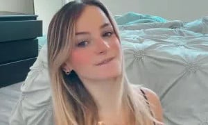 Kaitlyn Krems Show Of Big Boobs Erotic - Hot Video