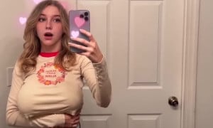 Zoe Moore Show Big Boobs In Mirror - Hot Video