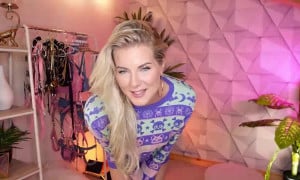 Kat Wonders Exclusive Monthly October 2021 Video