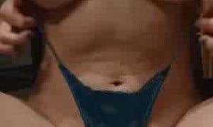 Holly Wolf masturbationn in bedroom