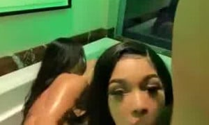 Hot4lexi Nude POV Bathtub Threesome Video