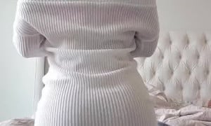 Alinity Upskirt Pussy Lips PPV Video