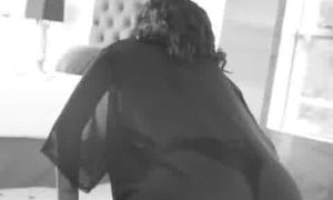 Malu Trevejo Valentine's Day Special  Video 