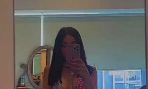 Caeli nude show erotic body...
