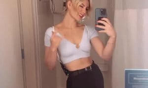 Kallmekris in bathroom