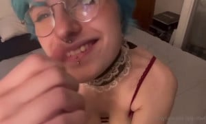 Lyracr0w0 naked show erotic body on bed So hot