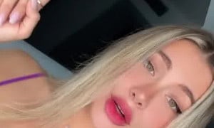 Lauraisabelaleon hot sexy babe