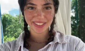 Gali Golan - Sexy in car New  video