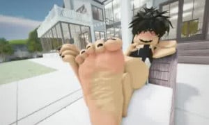 CNP teases her roblox toes