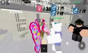 Raze se coje a blanquita mariposa/roblox cond&oacute;n/