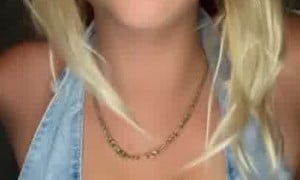 blonde teen kenzie