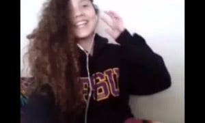 [Omegle🔊] 19yo Coed Bating Under Panties