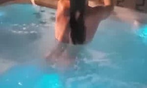 Jules Ari Nude In The Jacuzzi