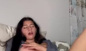 Carlieevall Flicks Her Clit And Nipples