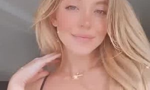 Sydney Sweeney Displaying Her Cleavage