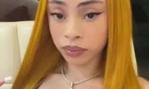Blonde Ice Spice Showing Her Sexy Dress