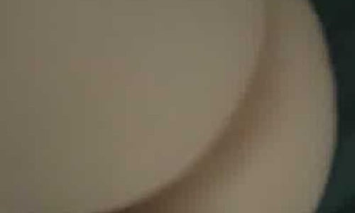 Pixarmom6 Shows Off Her Bare Ass