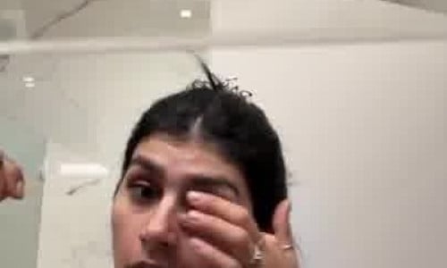 Big Tits Mia Khalifa Reads A Book Naked