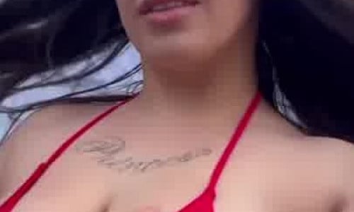 Jettsojuicy Flaunts Her Body On Cam