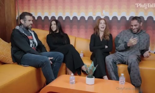 Lumi Ray Gets Nailed During A Talk
