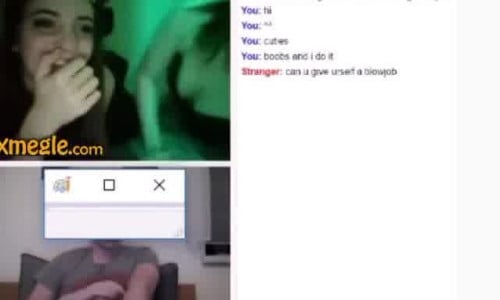 The girlfriends spent the evening video chatting w