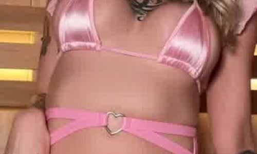 Justpeechi Dresses As A Pink Bunny