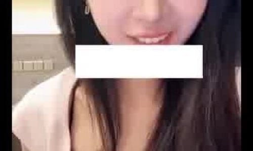 Chinese girl fart - video 22