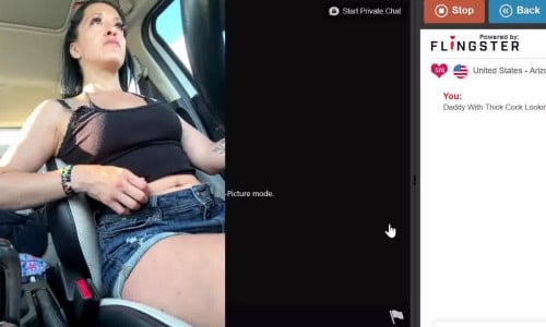 Hottie driving and flashes tits after seeing my co
