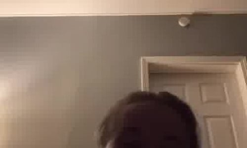 Girl fart on tik tok live
