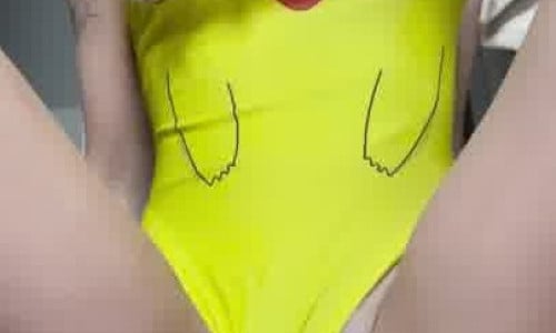 Livinia Roberts Grinds On A Dildo