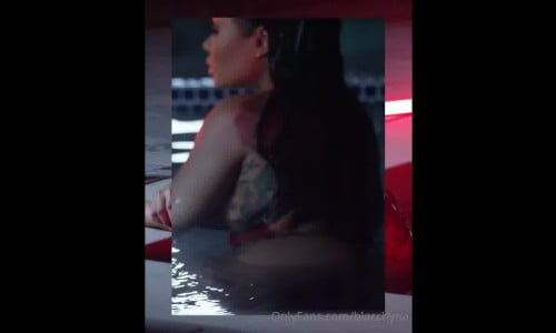 Blac Chyna Gets Soaked In The Pool
