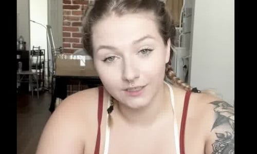 Babysitter farts on you