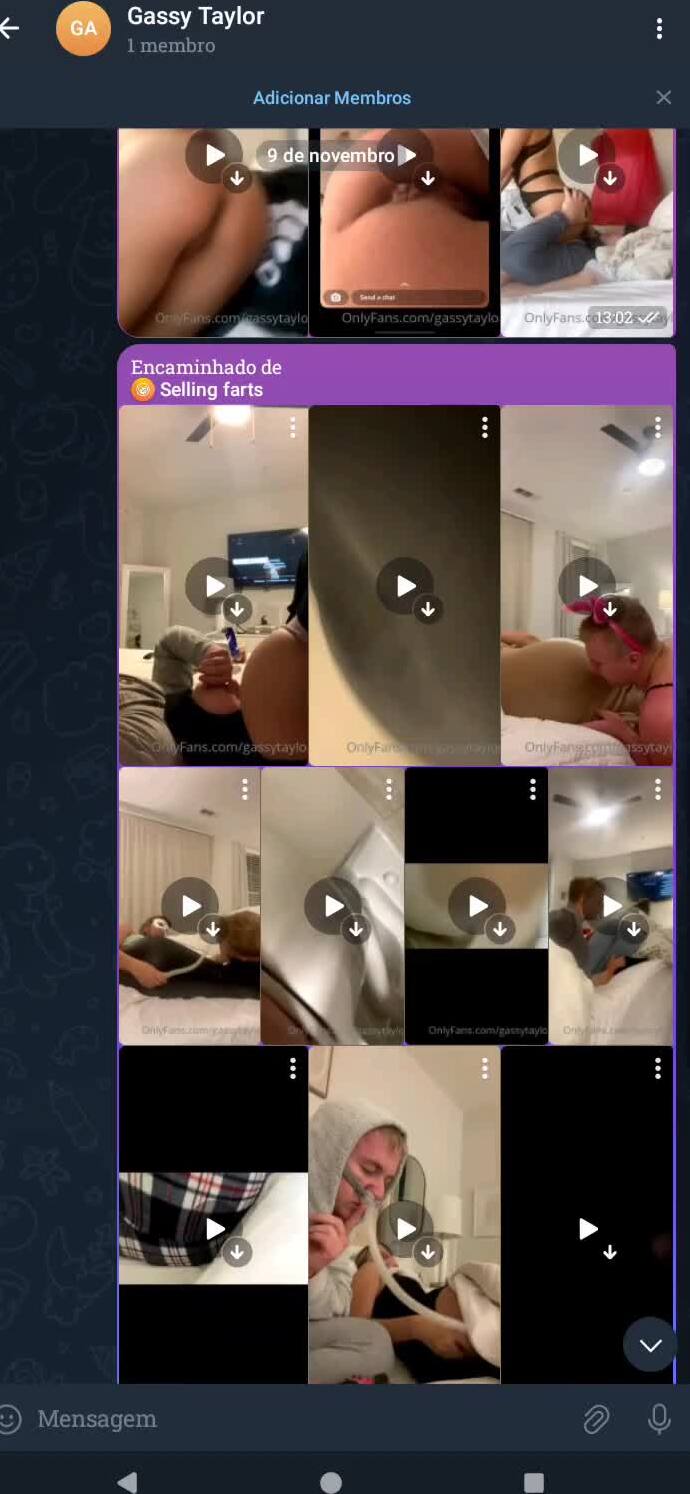 Ver Does anyone have an interest in gassy ...s fart vid Vídeo ...