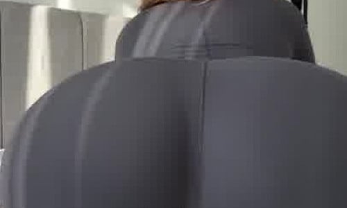 Comatozze Rubs & Shoves Her Pussy With A Dildo