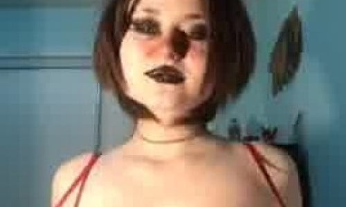 Quirky Teen Goth Baddie (shes so my type)