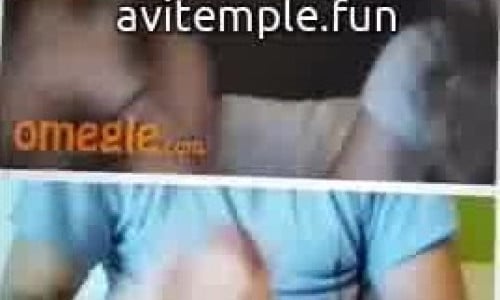 2 omegle sluts get horny