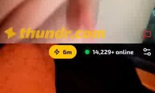 Nice euro girl with nice pussy plays flingster